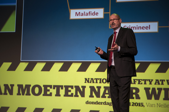 De mens moet de reddende engel zijn