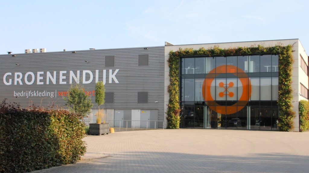 Lyreco acquires Groenendijk Workwear